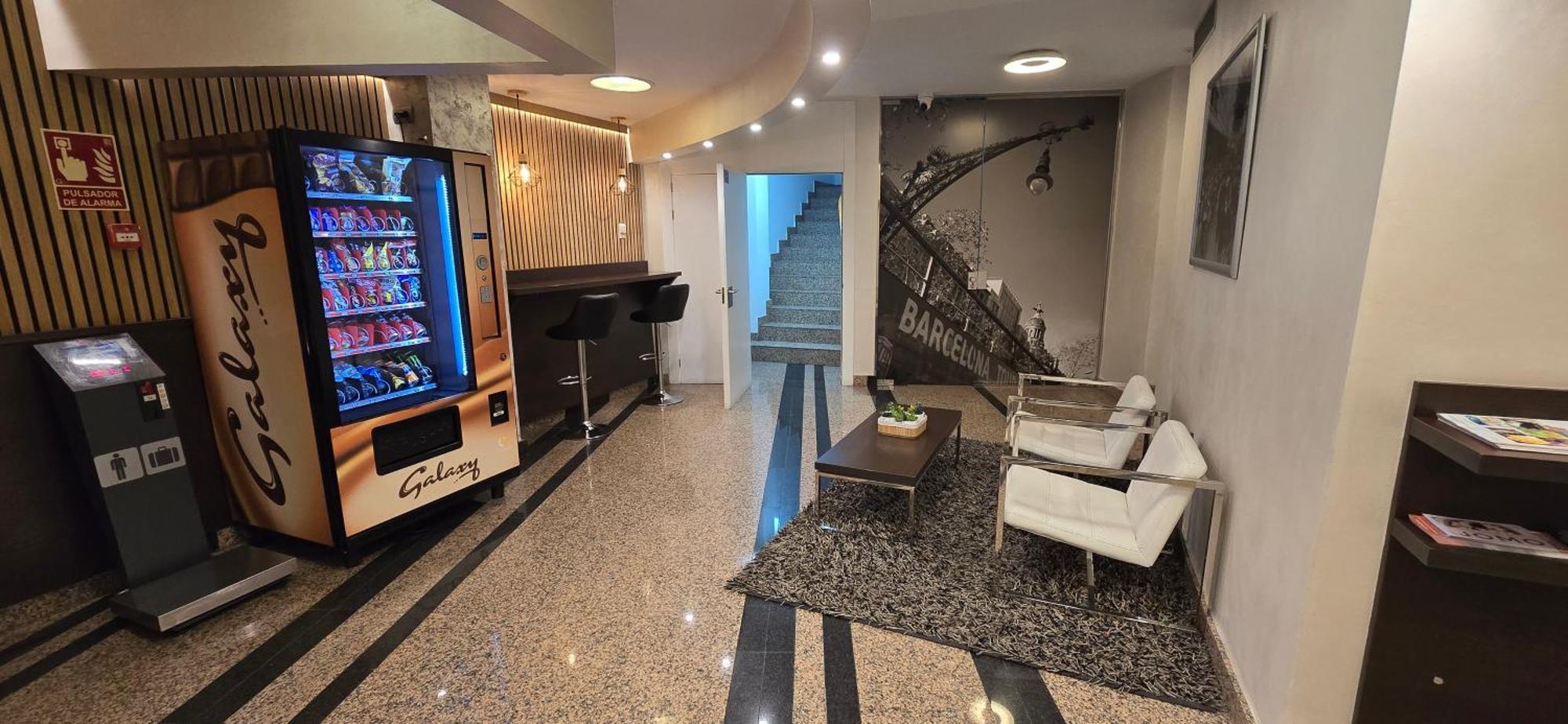 Hotel Nuevo Triunfo Барселона Екстер'єр фото